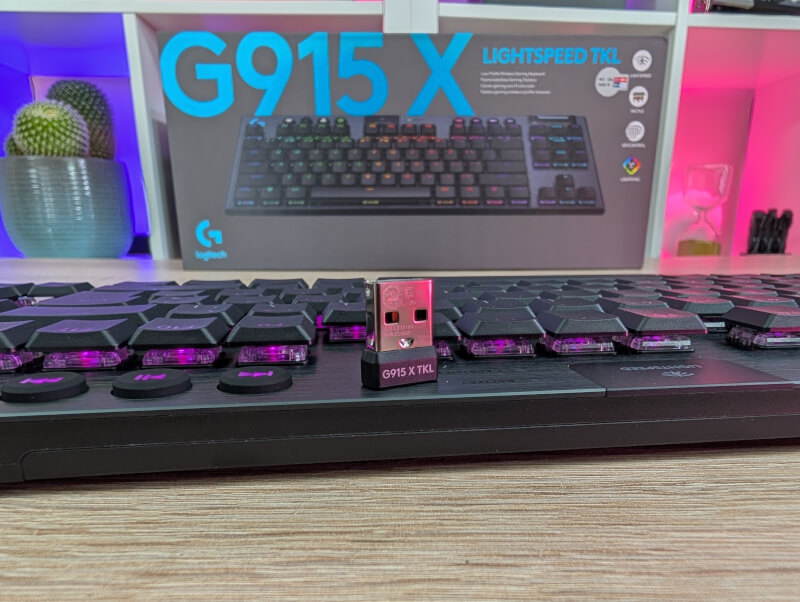 Logitech G915 X Lightspeed TKL USB-Dongle.jpg